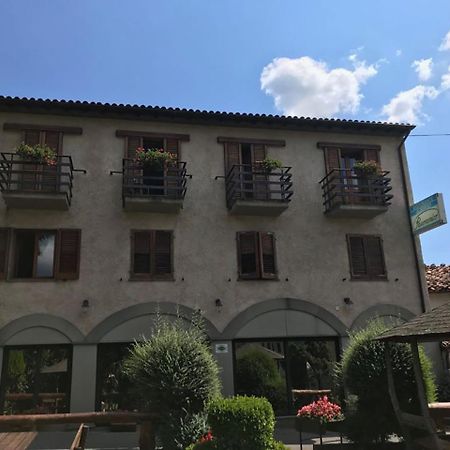 Hotel Panoramico Corfino Exterior foto